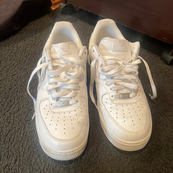 Nike White Sneakers - Picture 1 of 4